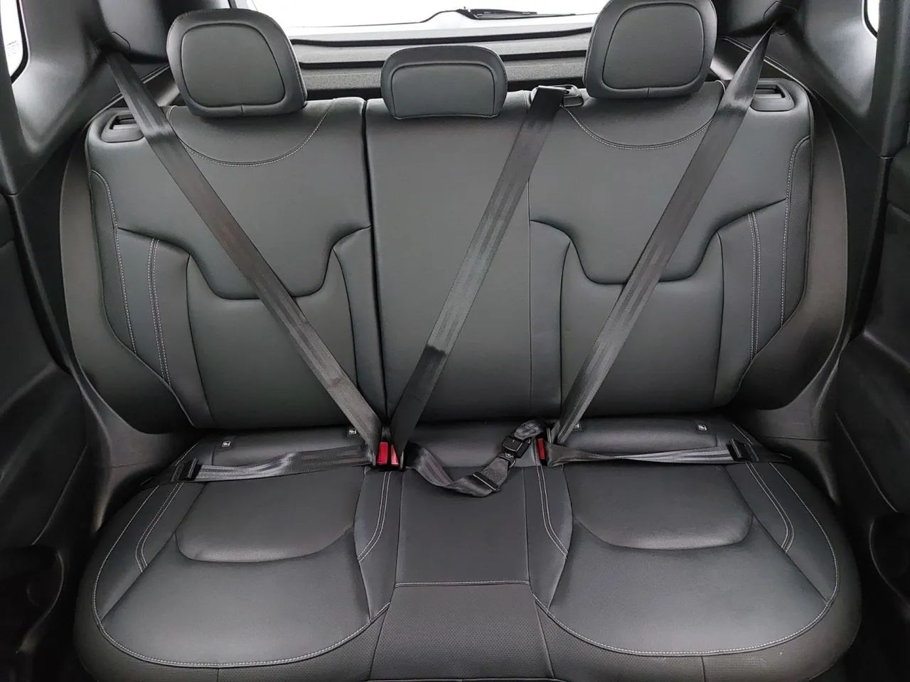 Jeep Renegade Long. T270 1.3 TB 4x2 Flex Aut., foto 18 de 18