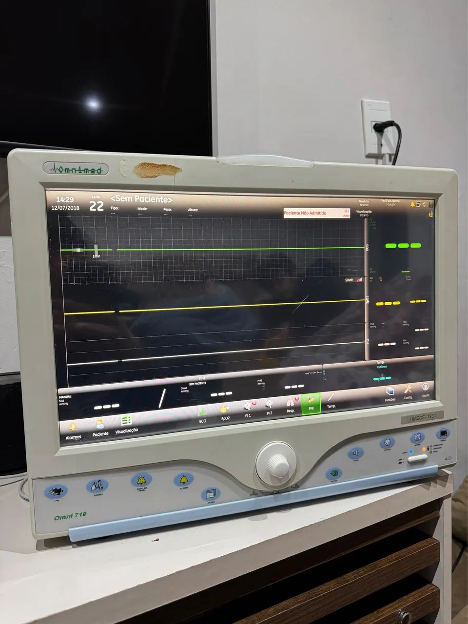 Monitor Multiparamétrico Omni 719, usado e em bom estado de conservação. - Foto 4