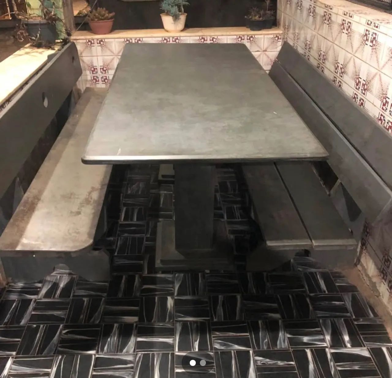 Mesa de ardósia com 2 bancos - Foto 2