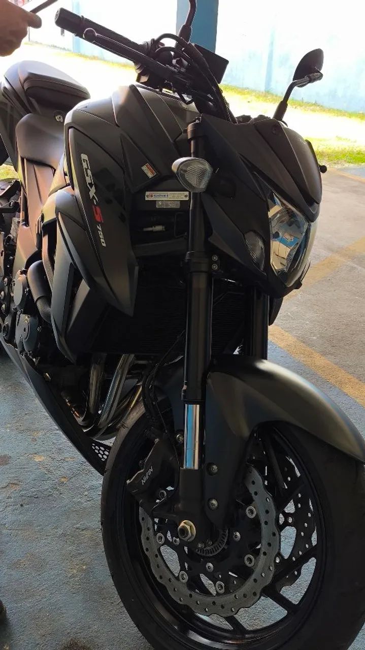 Gsx-s 750 - Foto 2