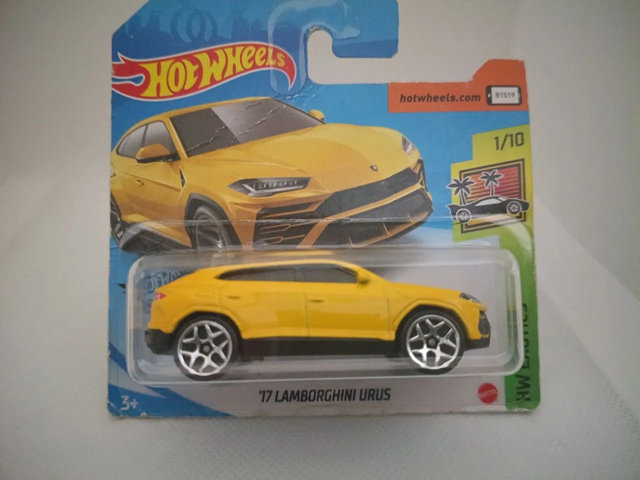 Hot Wheels 17` Lamborghini Urus 2018 - Foto 2