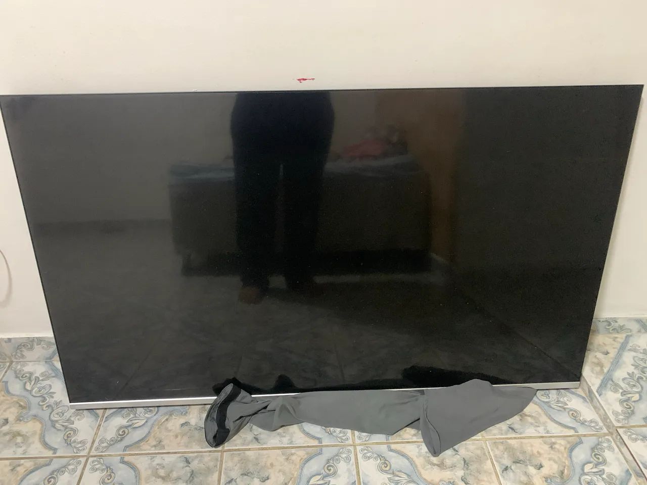 VENDE-SE TV PHILIPS, COM DEFEITO  - Foto 2