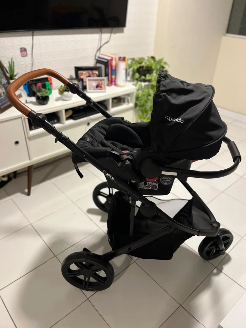 Carrinho de bebê Kiddo Trek 3 com moisés - Foto 2