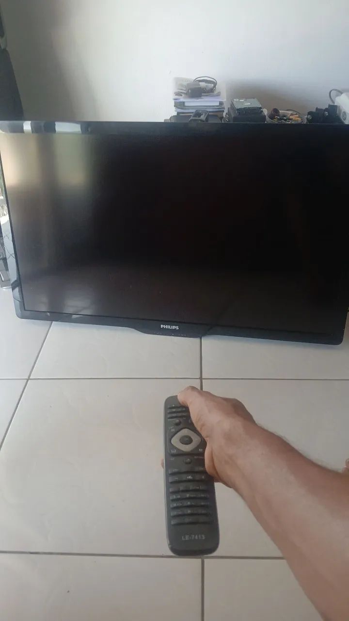 TV. Phillip - Foto 4