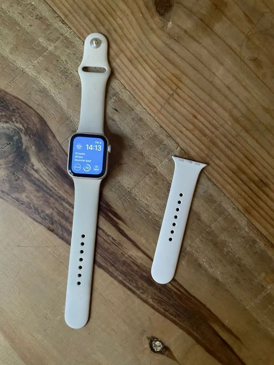 Apple Watch SE (2nd Gen) 40mm GPS + Cellular