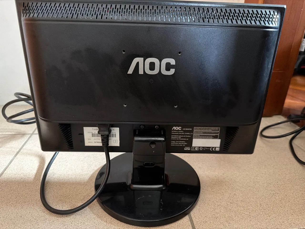 Monitor AOC 1619Swa bivolt - Foto 2
