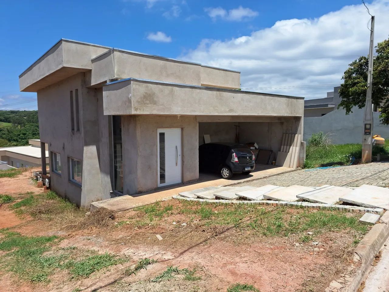 Sobrado Padrão em fase de acabamento 