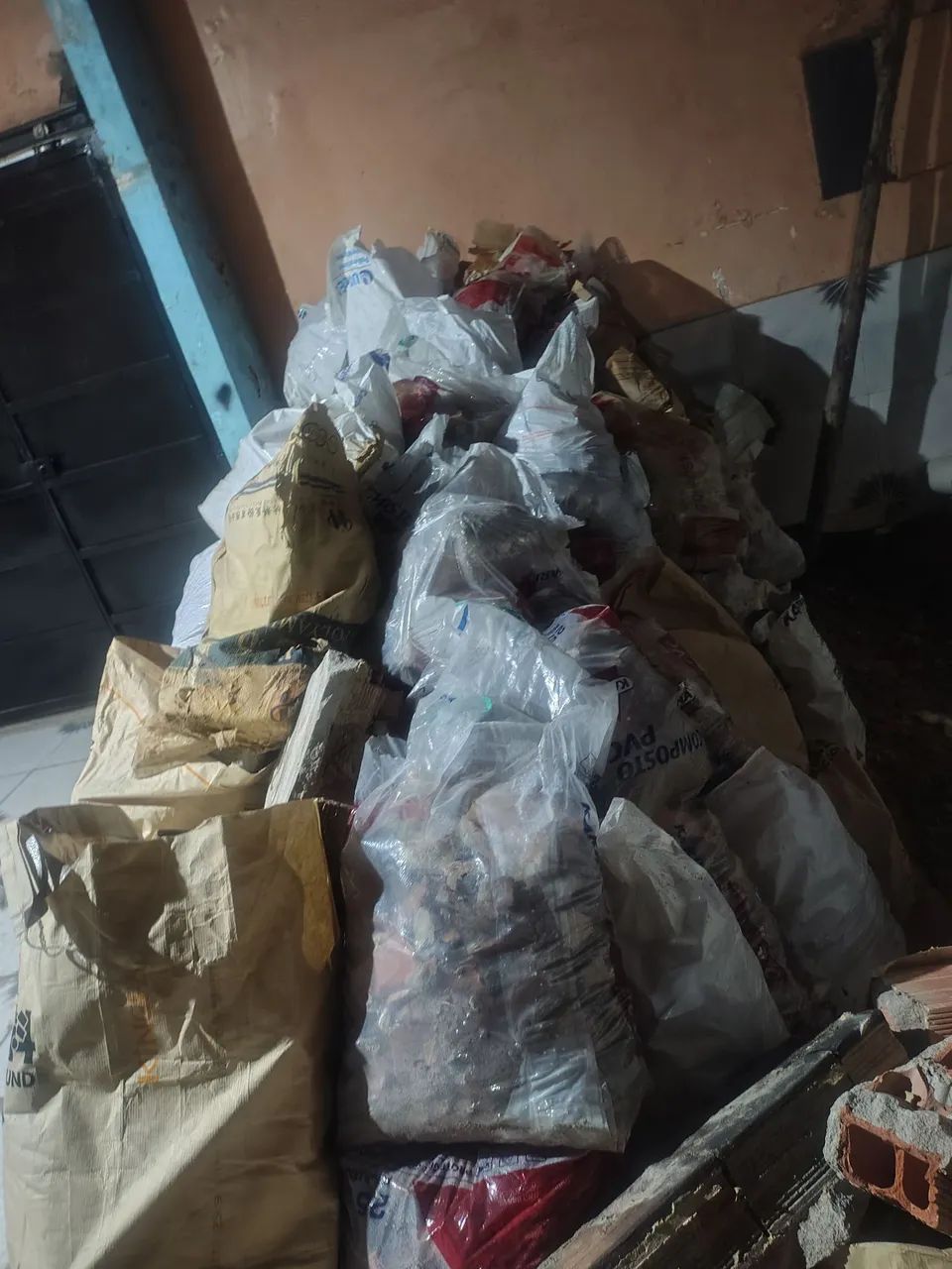 Entulho  - Foto 2