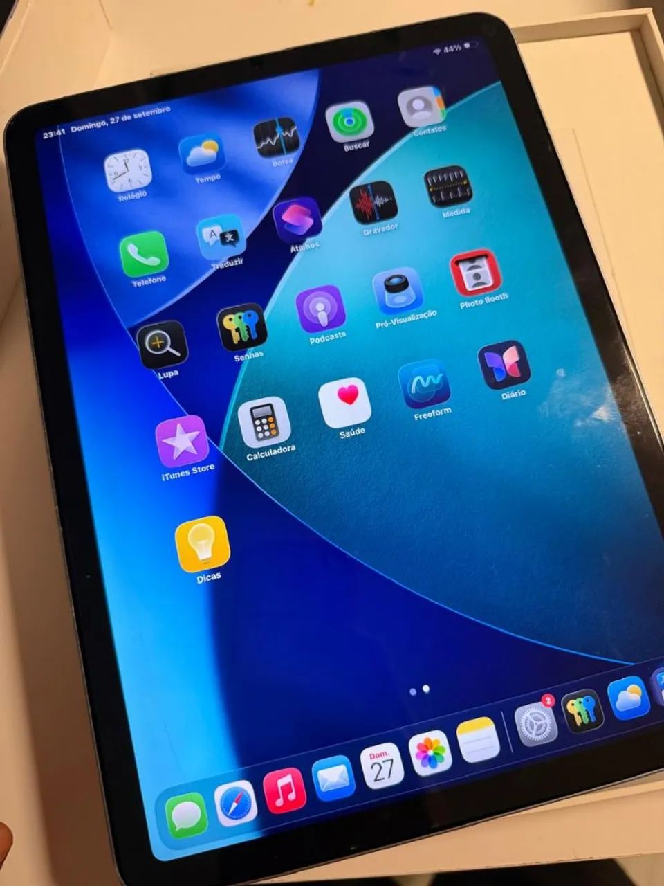 iPad Air 4ª Geração 64GB Wi-Fi Azul + Caixa - Tablets e E-Readers