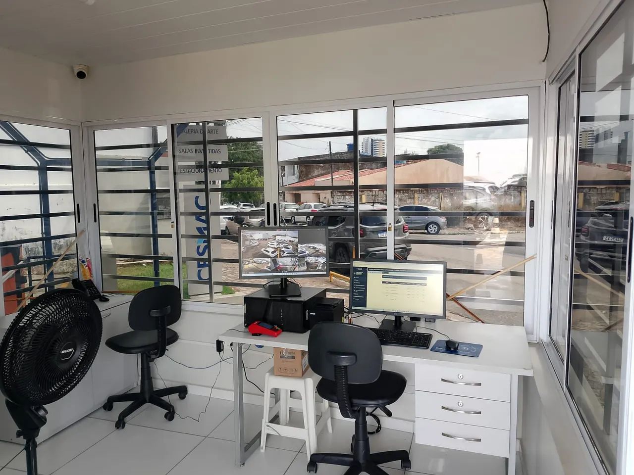 VENDO: ESTACIONAMENTO E UM RESTAURANTE - Foto 4