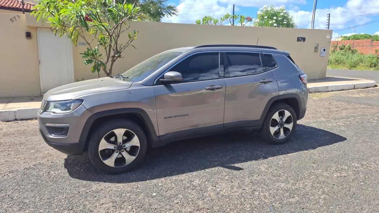 Jeep Compass COMPASS LONGITUDE 2.0 4x4 Dies. 16V Aut. 2018
