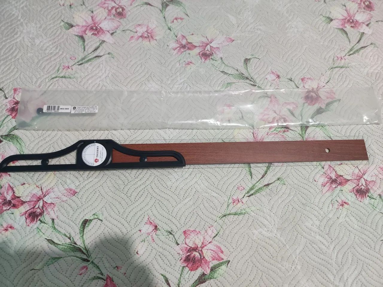 Régua T de 60 cm