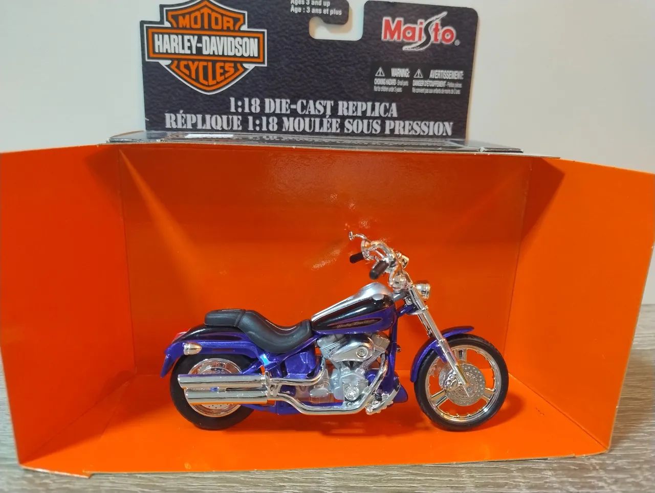 Moto Harley Davidson 1/18 Maisto - Escolha a sua, valor unitário.  - Foto 2