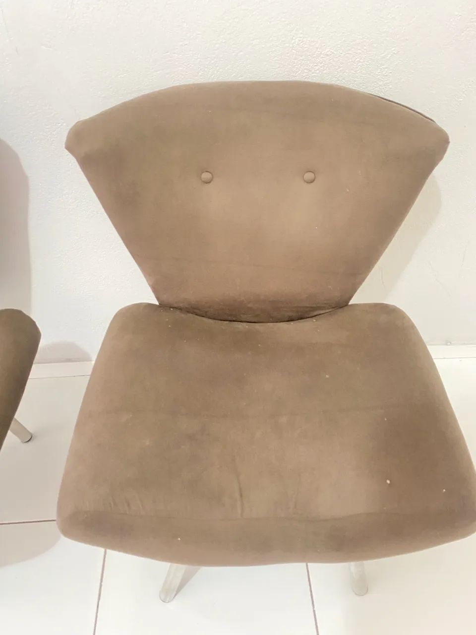 Poltronas estofadas novas  - Foto 5