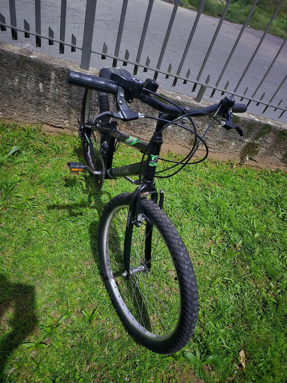 Bicicleta aro 24  - Foto 4