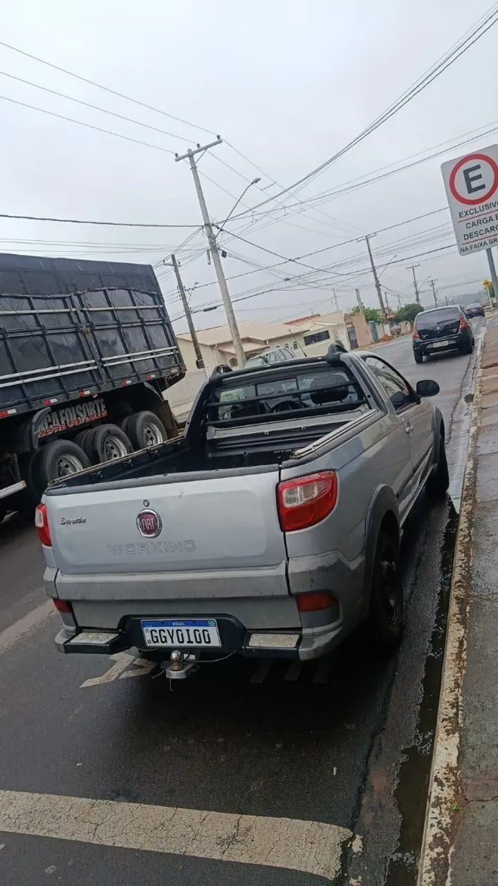 Fiat Strada Working Hard 1.4 Fire Flex 8V CS 2017 - Foto 2