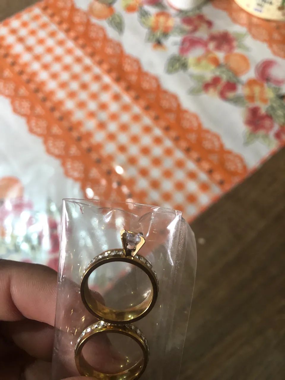 Anel + solitária 