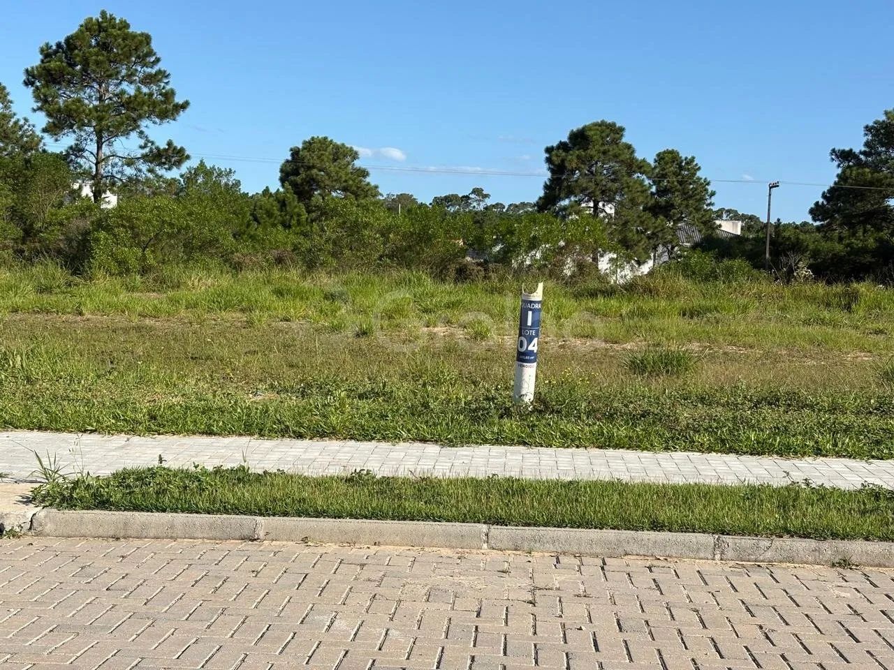Terreno de 385m² no São João do Rio Vermelho