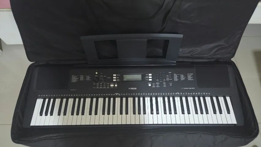 teclado yamaha ew300 76 teclas