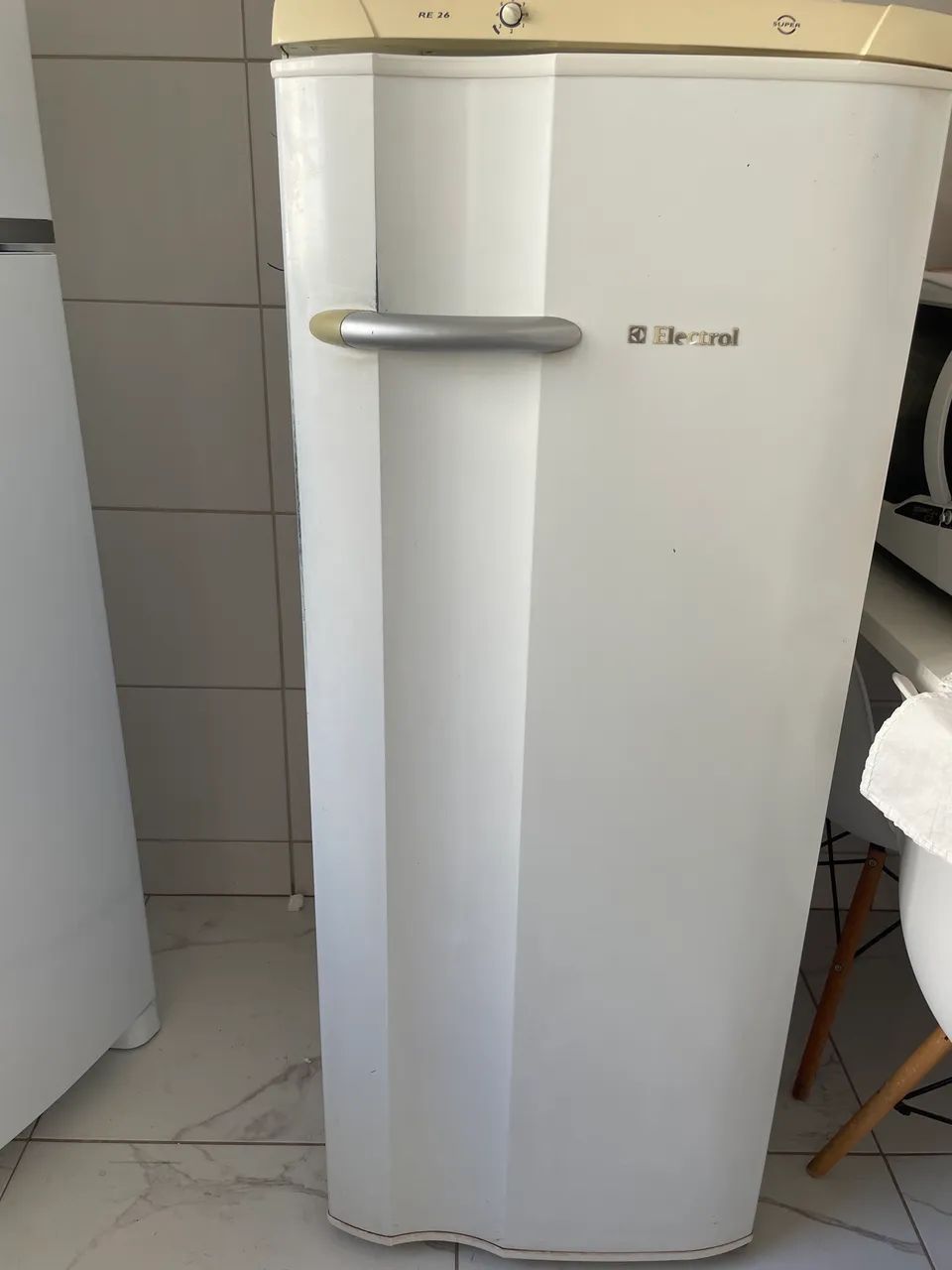 Geladeira Eletrolux R 26 super
