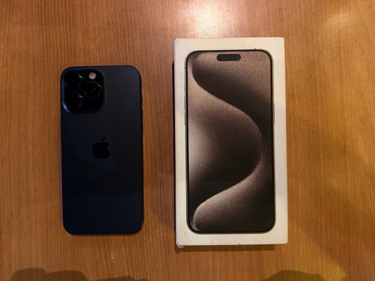 iPhone 15 Pro Max - Foto 2