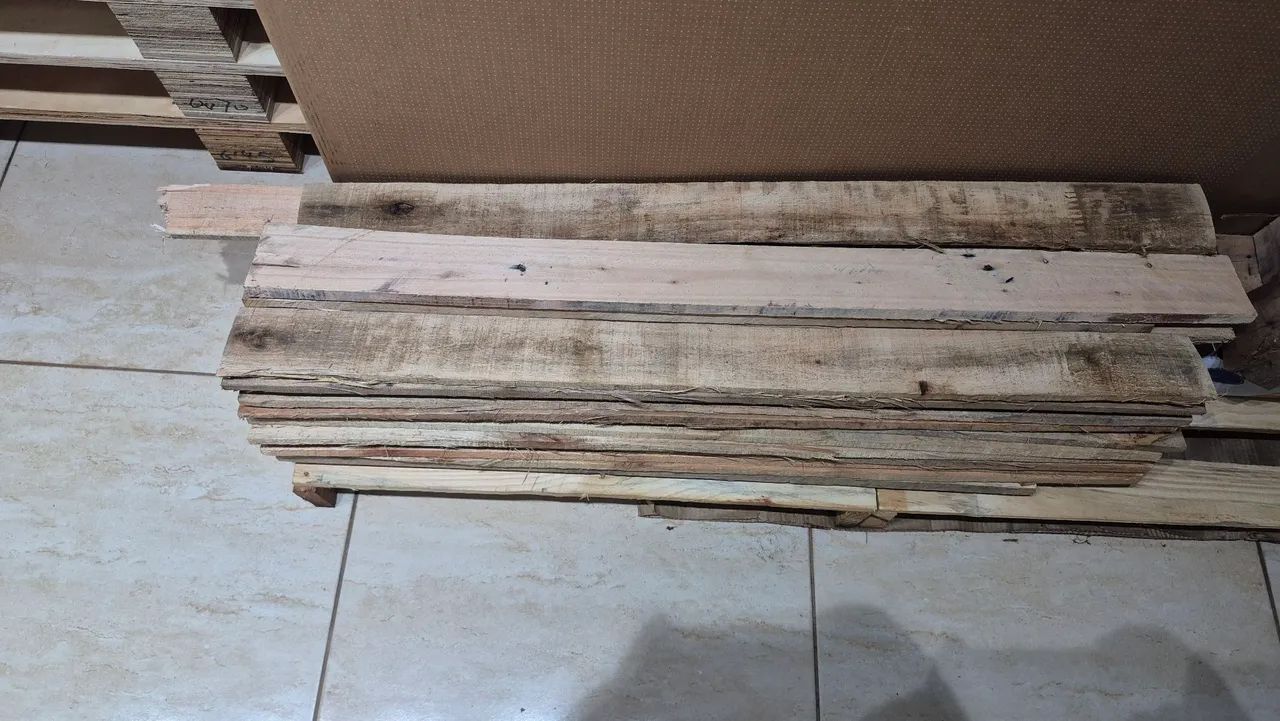 Ripas de pallets diversas medidas, 0.80 centímetros até 1.20mt, entregamos.  - Foto 2