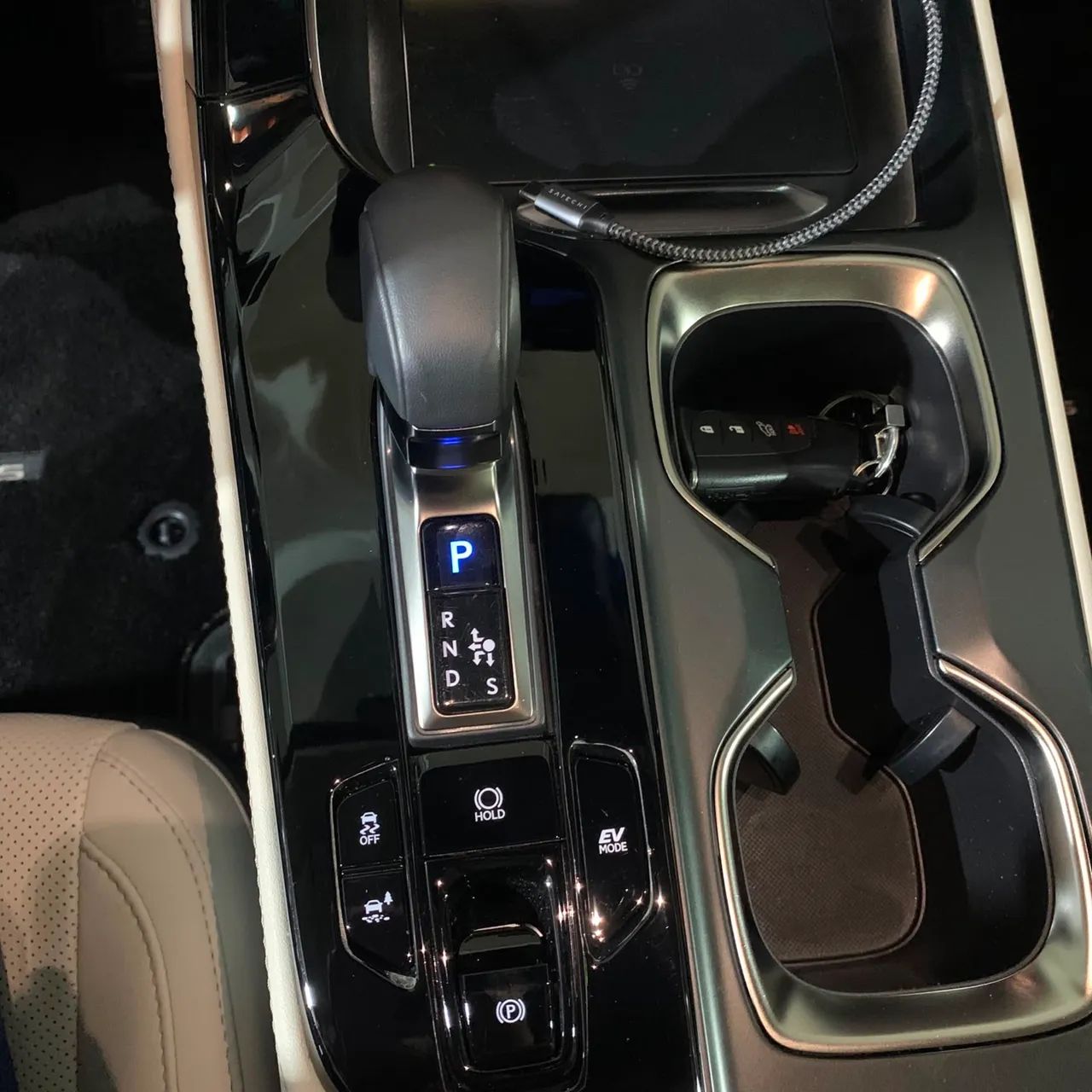 Lexus NX-350h Luxury 2.5 16V Aut. (hybrid), foto 9 de 12