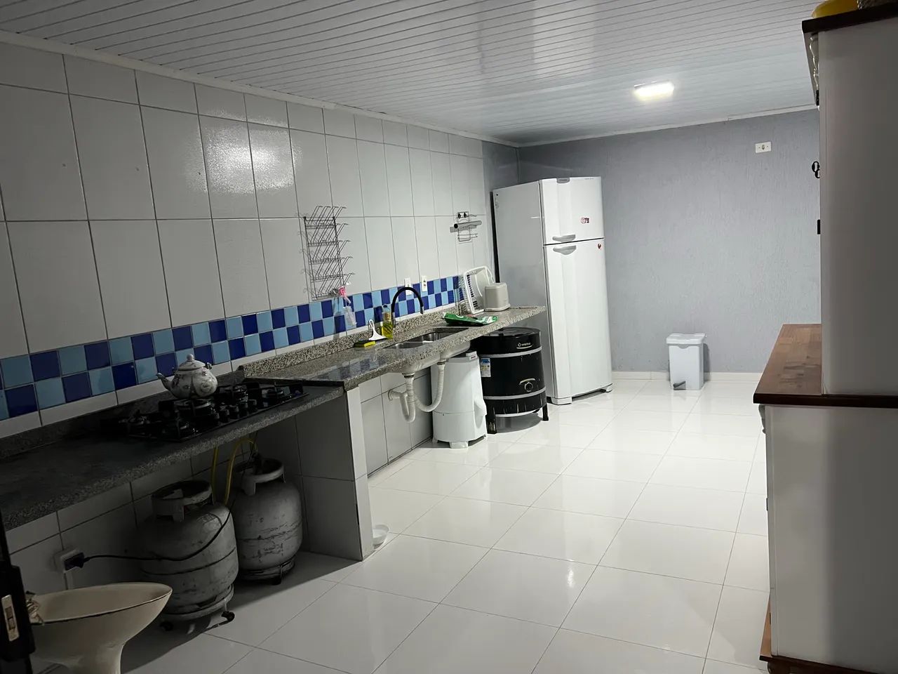 Casa com piscinas a uma quadra do mar. - Foto 5