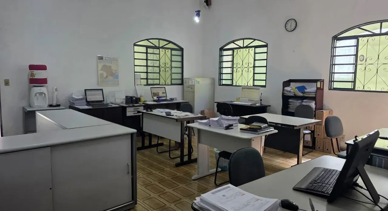 Sobrado comercial para venda - 370m² - Perfeito para morar e trabalhar! - Foto 2