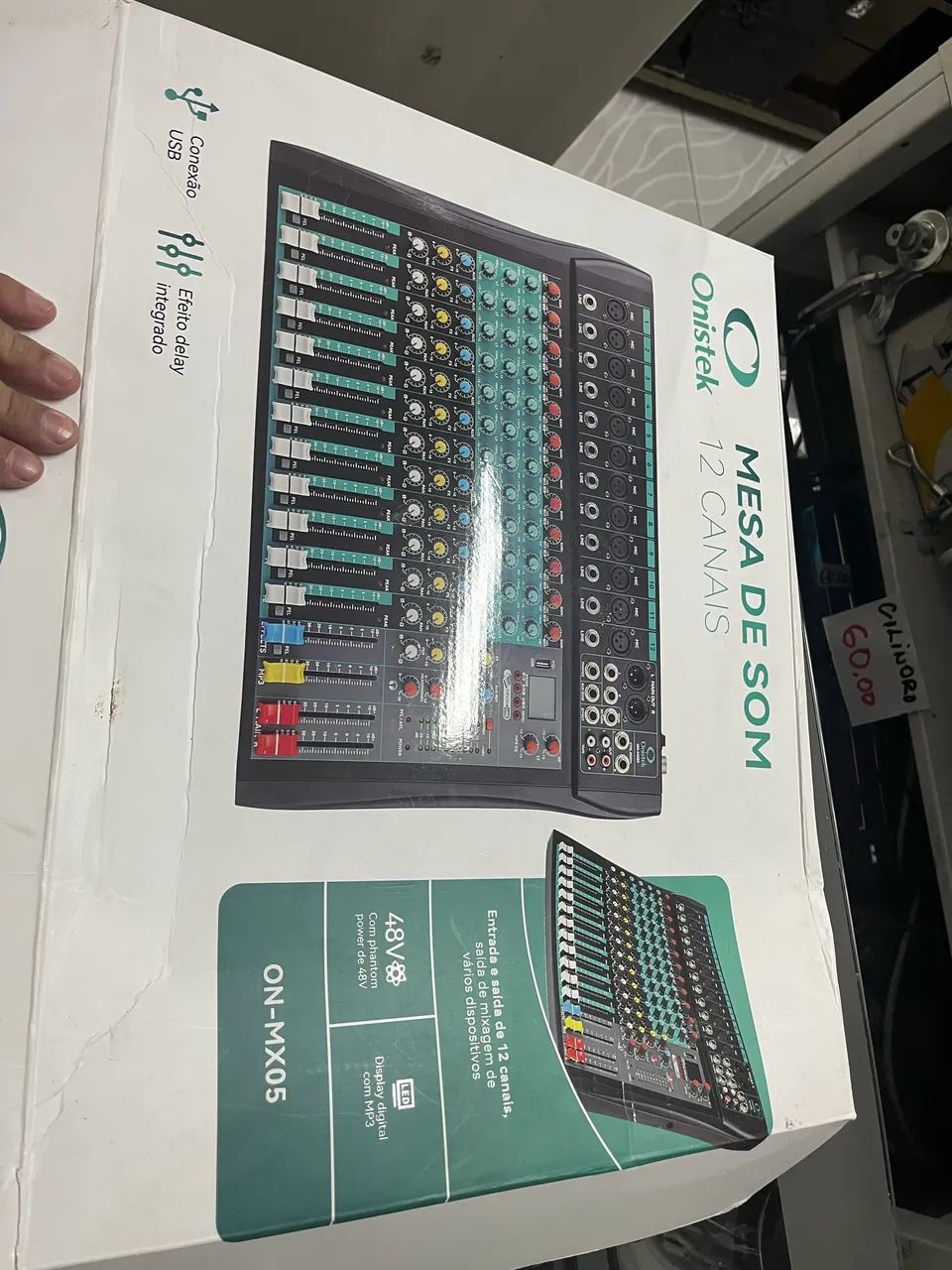 mesa de som de 12 canais da marca Onistek