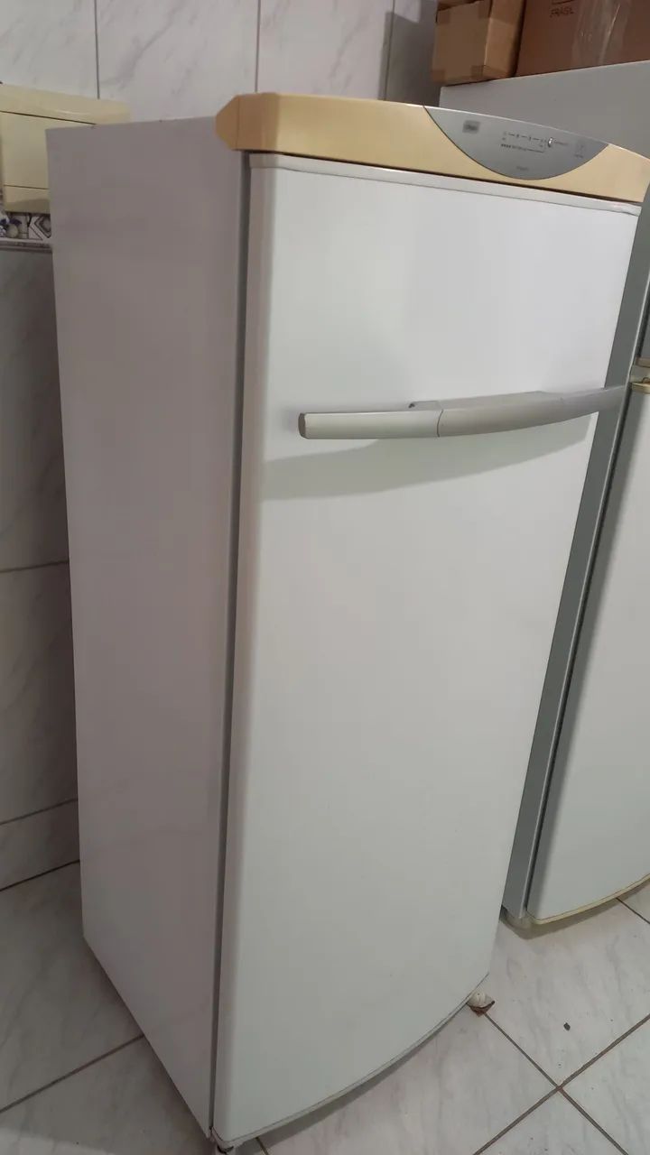 Freezer vertical Forst Free em perfeito estado  - Foto 3