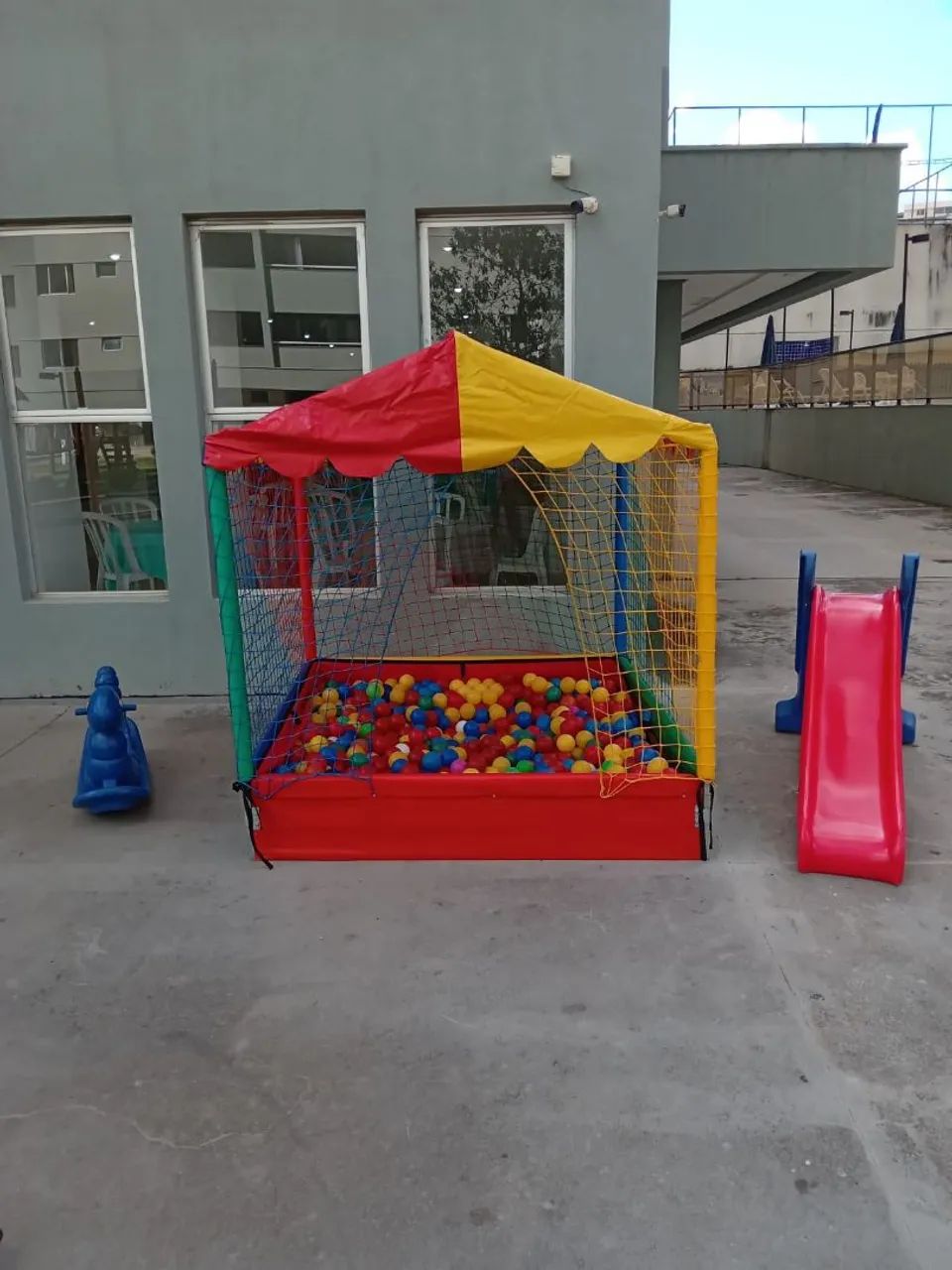 Pegue e monte tema Stich, pula pula, piscina de bolinha, jogo de mesas  - Foto 5