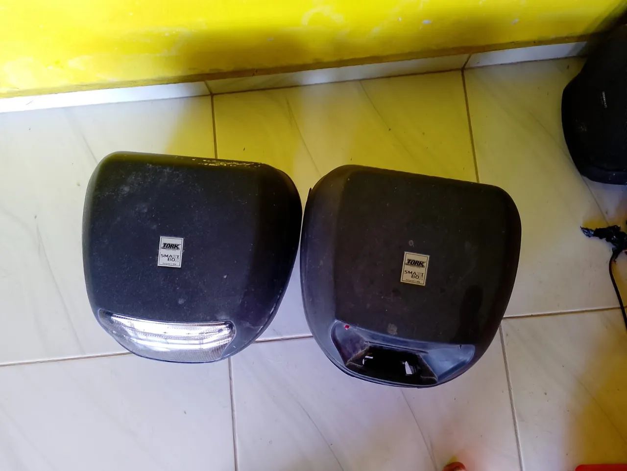 Baú de 28L ambos 