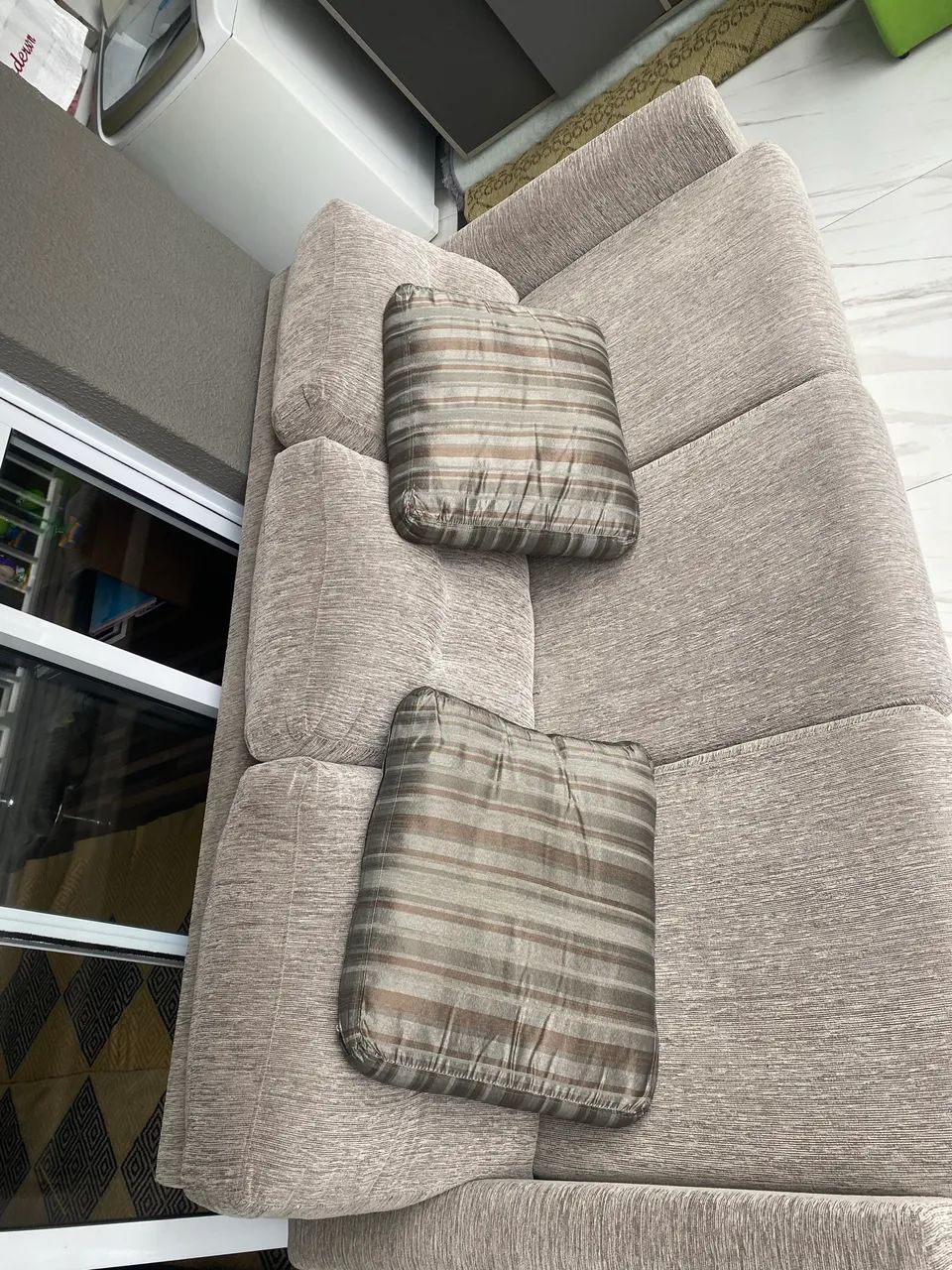 SOFÁ-CAMA - CONFORTÁVEL E PRÁTICO - Foto 2