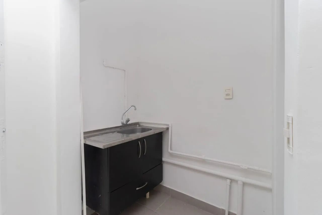 Sala comercial na Rua Augusta, 2072 - Sala 21  28 m² - Foto 4