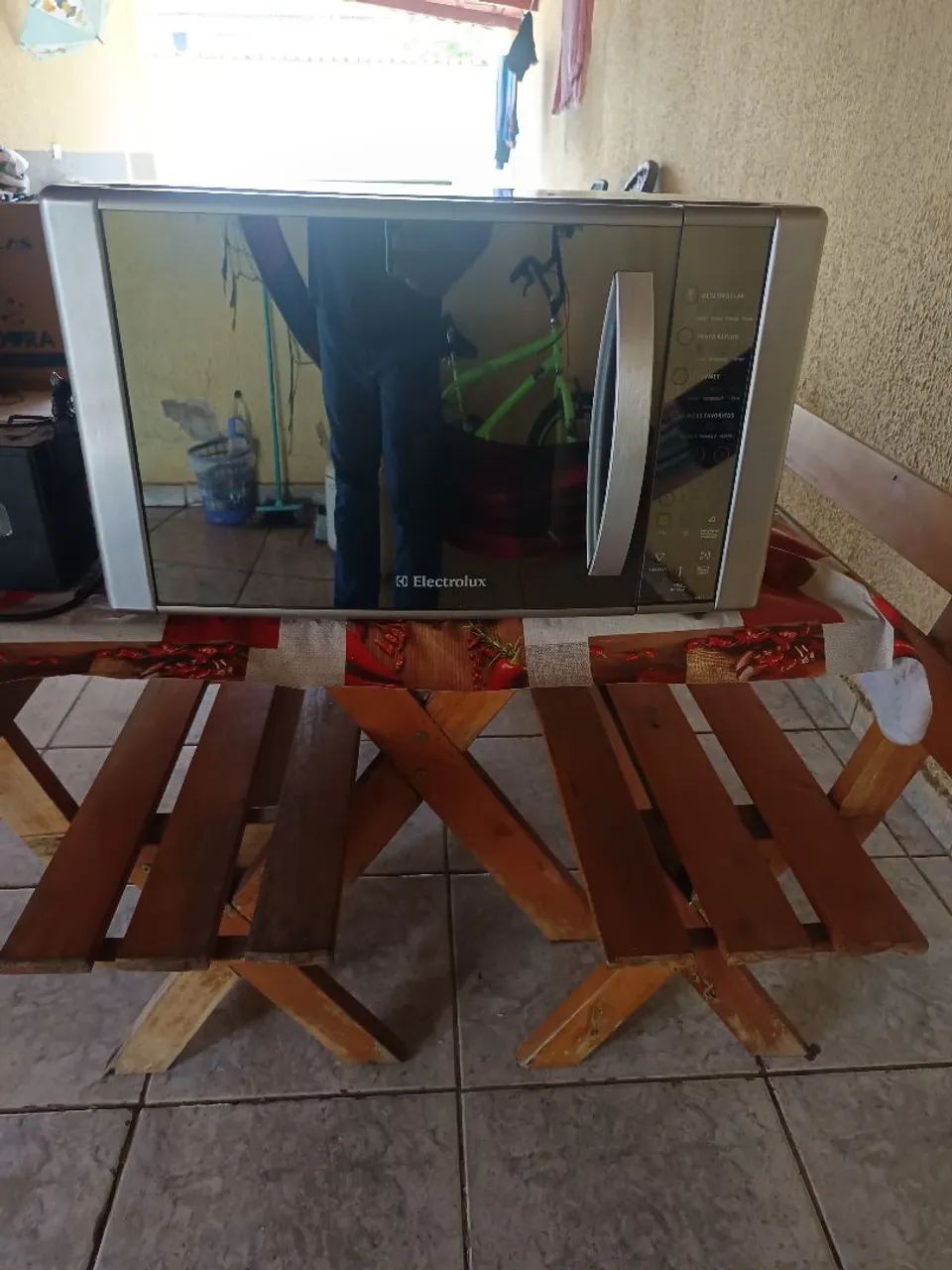 Microondas Eletrolux 30 display digital 