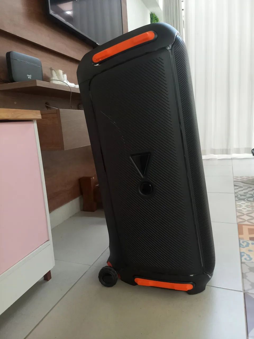 JBL 710 PARTIBOX