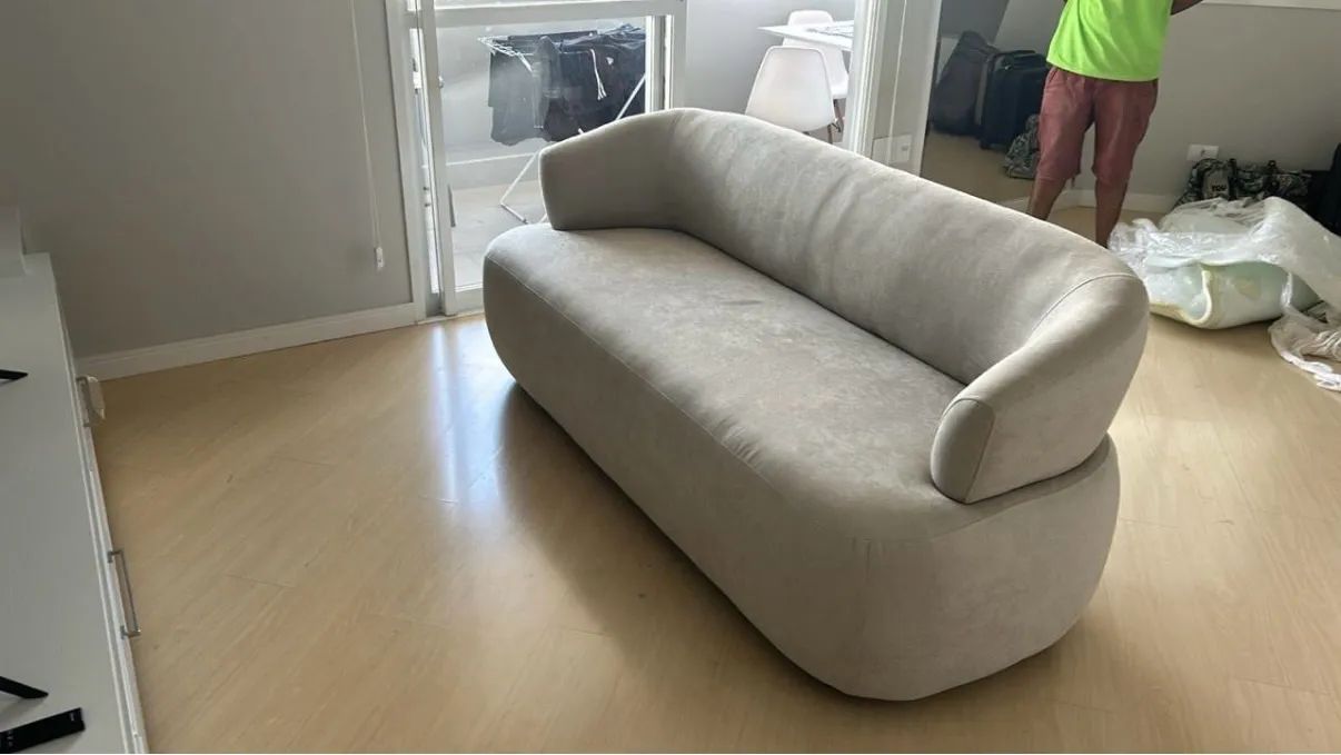 Sofá clean 