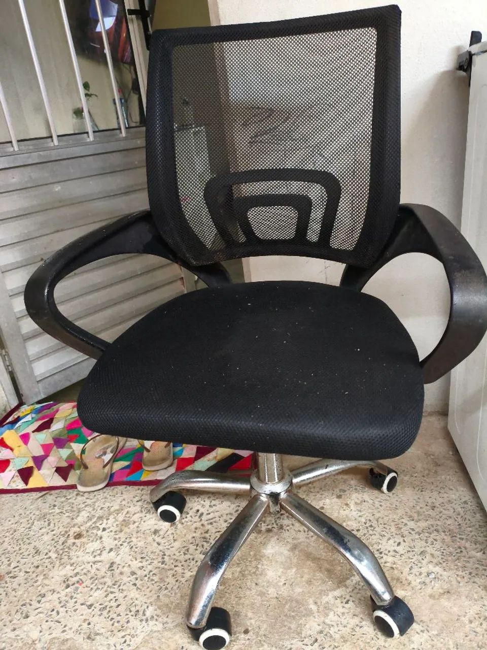 Vendo cadeira de escritório 
