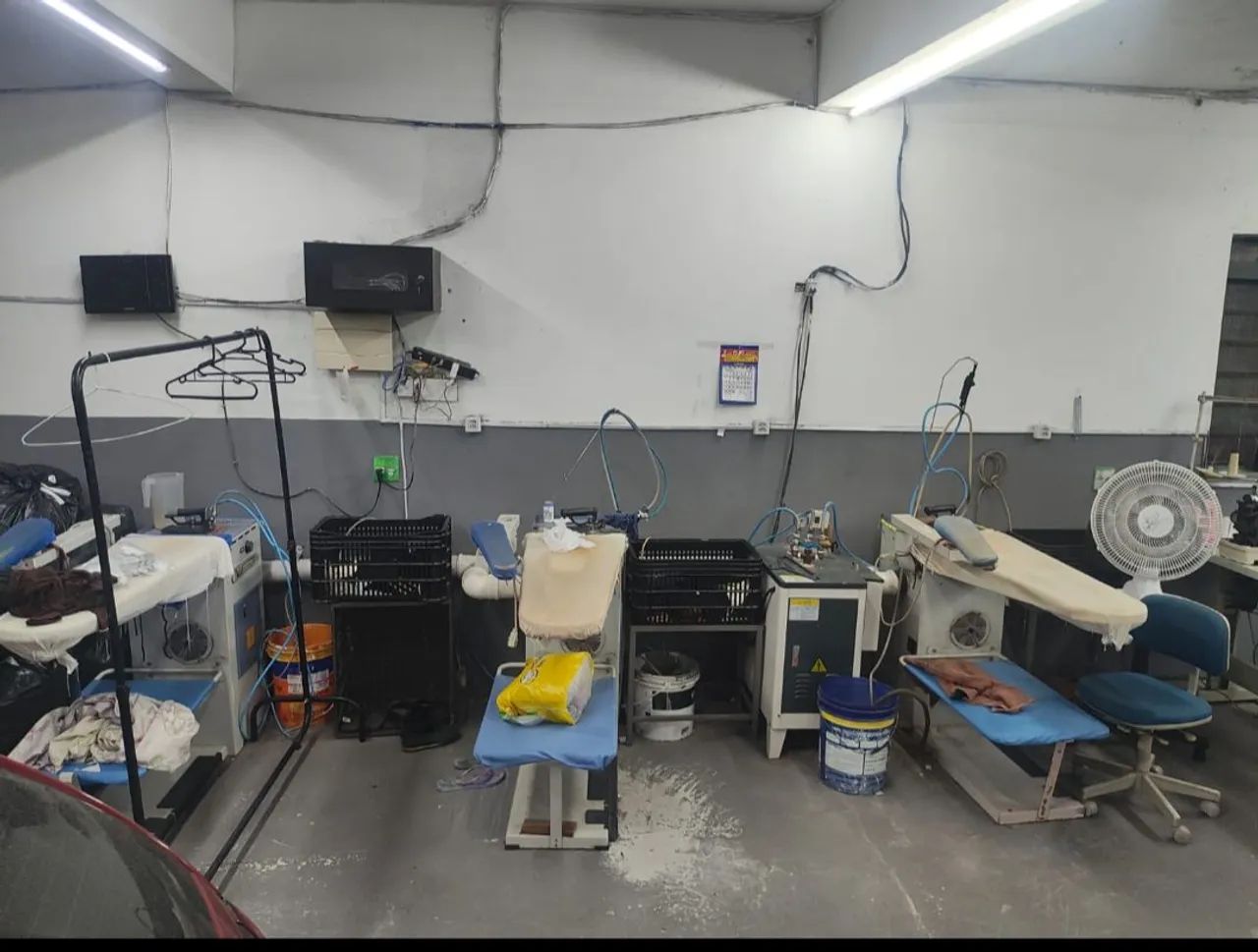 Passa-se galpão de acabamento de roupa, aceito proposta 