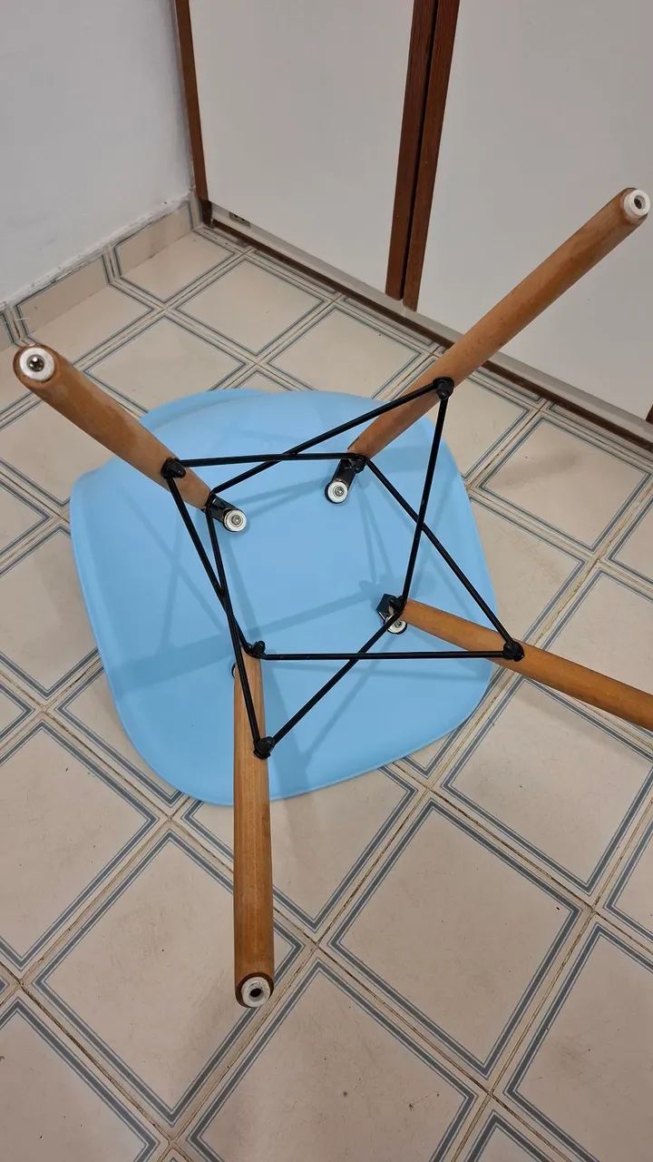 Cadeira Eiffel azul Leroy Merlin  - Foto 2