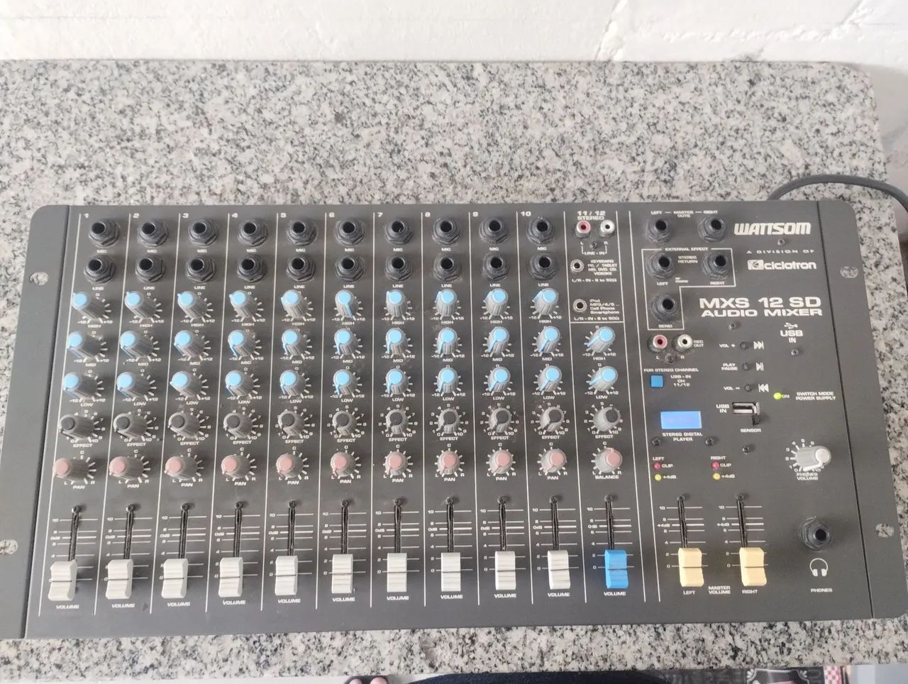 Mesa de som Wattson ciclotron 12 SD