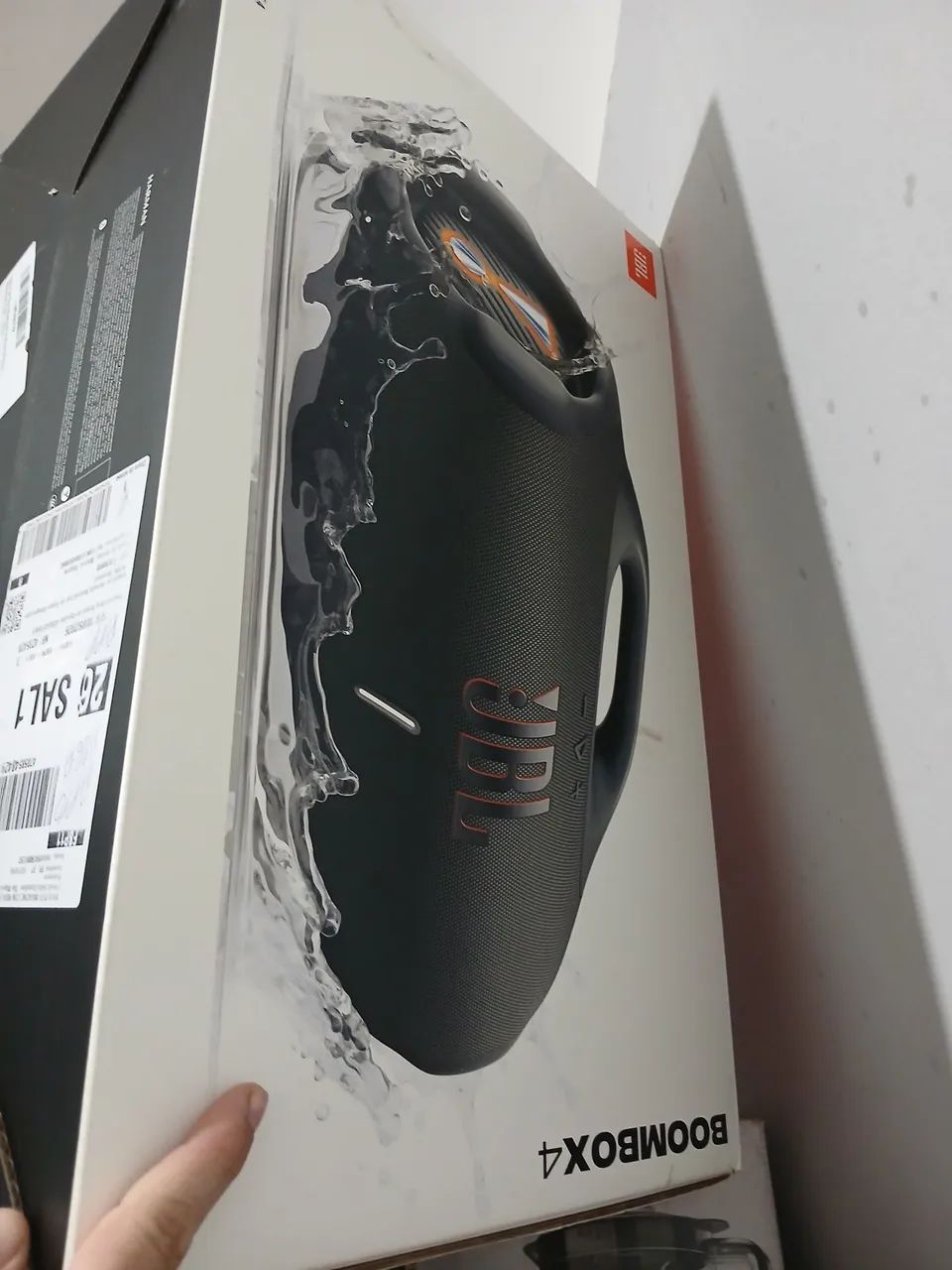 Vendo bombox 4 nova na caixa um mês só de comprado - Foto 5