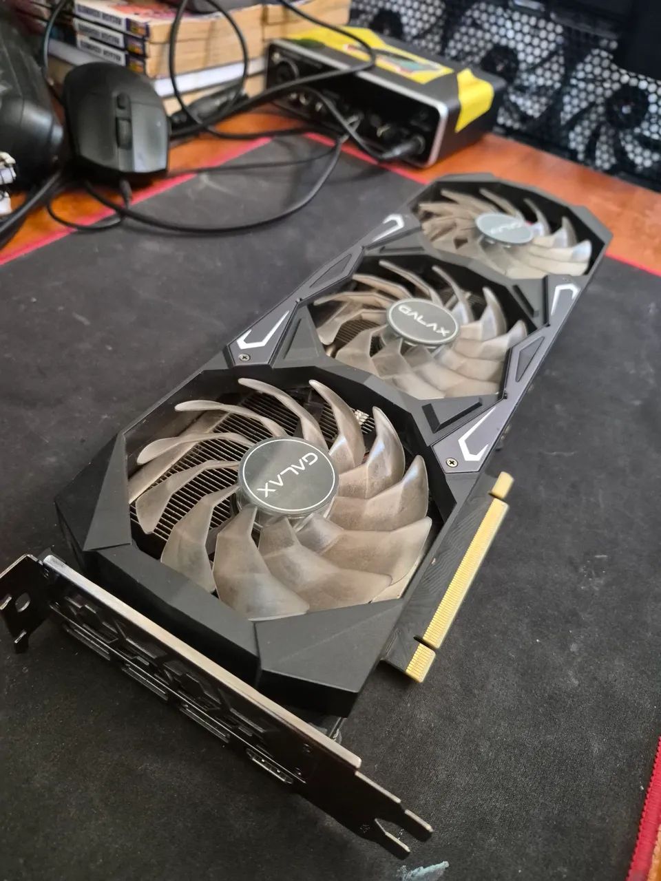 RTX 3070 8BG Galaxy com caixa