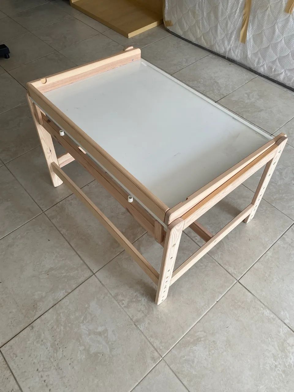 Mesa - escrivaninha de madeira -nova  - Foto 2