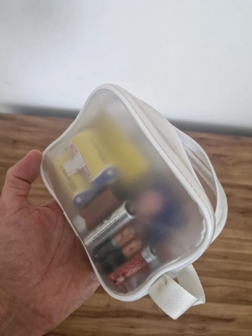 Carregador de Pilhas Mox com Pilhas e Baterias e Brindes - Foto 3