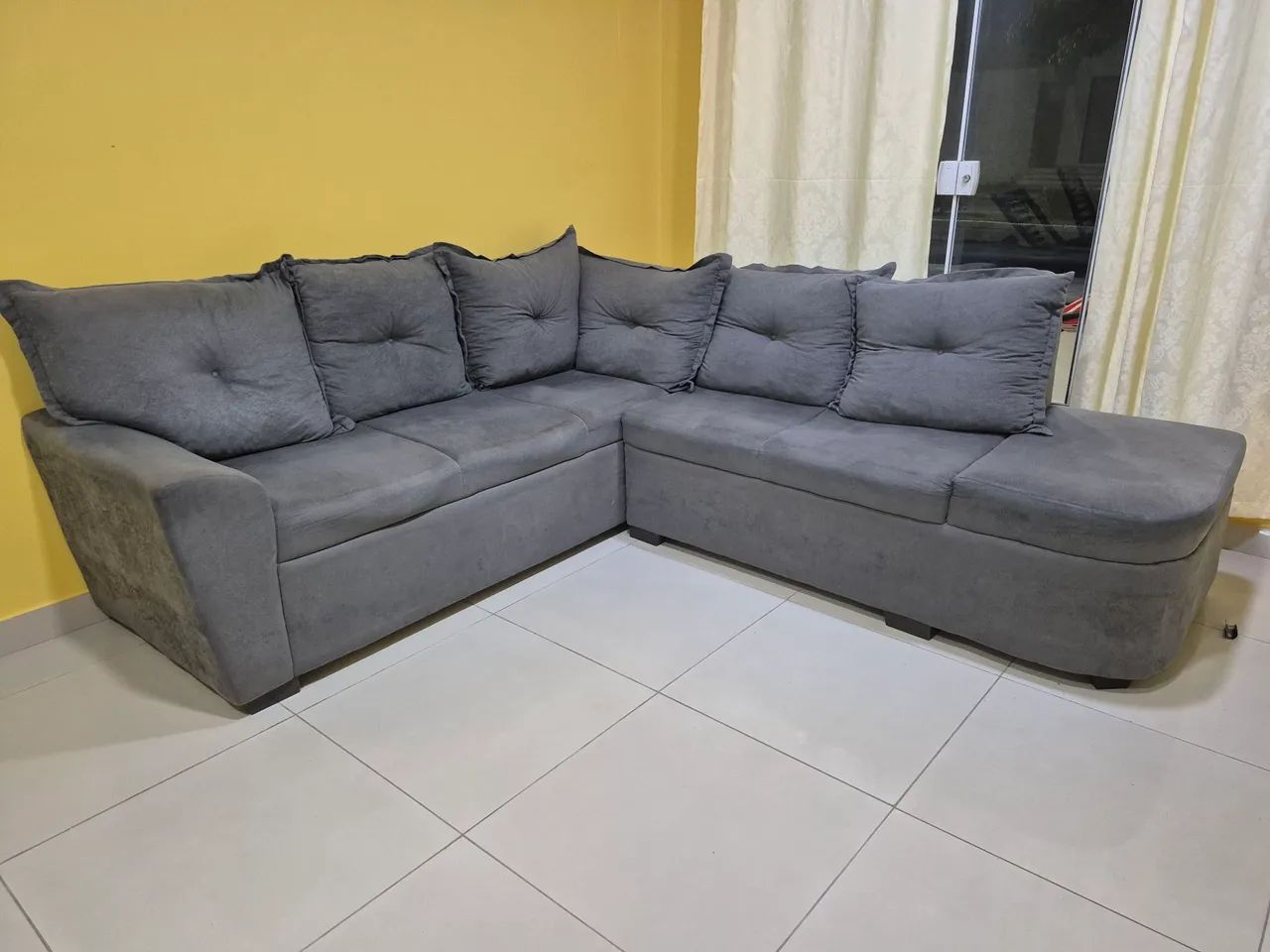 Sofá em L de Canto Cinza - 5 Lugares - Super Conservado - Foto 2