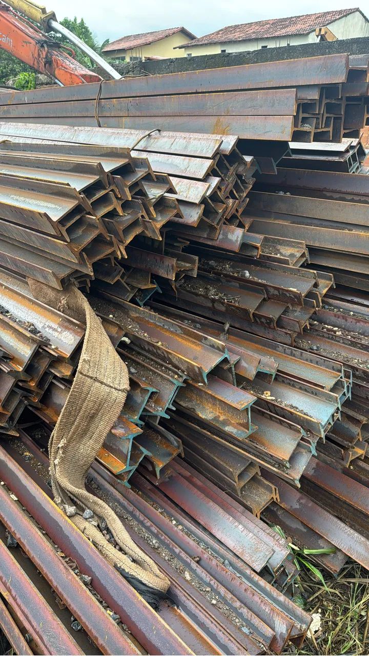 Viga ( perfil metálico )  I 4 Polegadas 