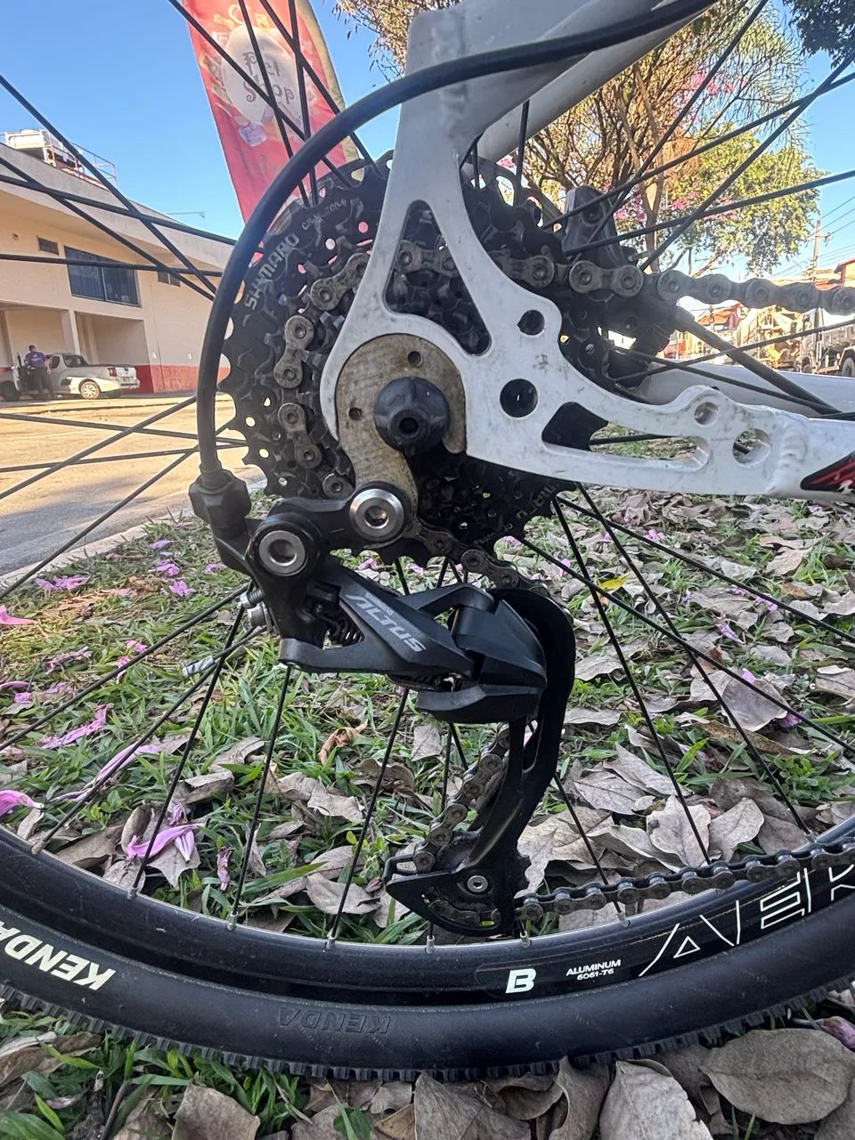 Bicicleta aro 29 preparada para trilha - Foto 2