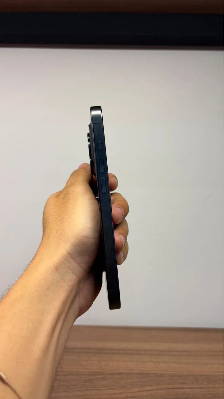 iPhone 15 pro  - Foto 3